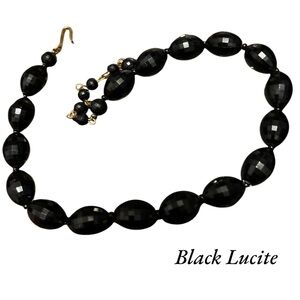 Elegant Black Bead Necklace - vintage 16”